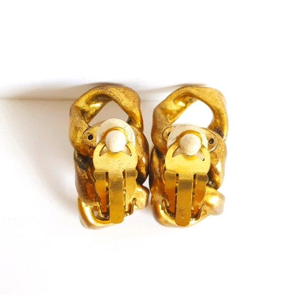 CHANEL RARE 1983Baroque Pearl Chunky Knot Earrings - Picture 9 of 16